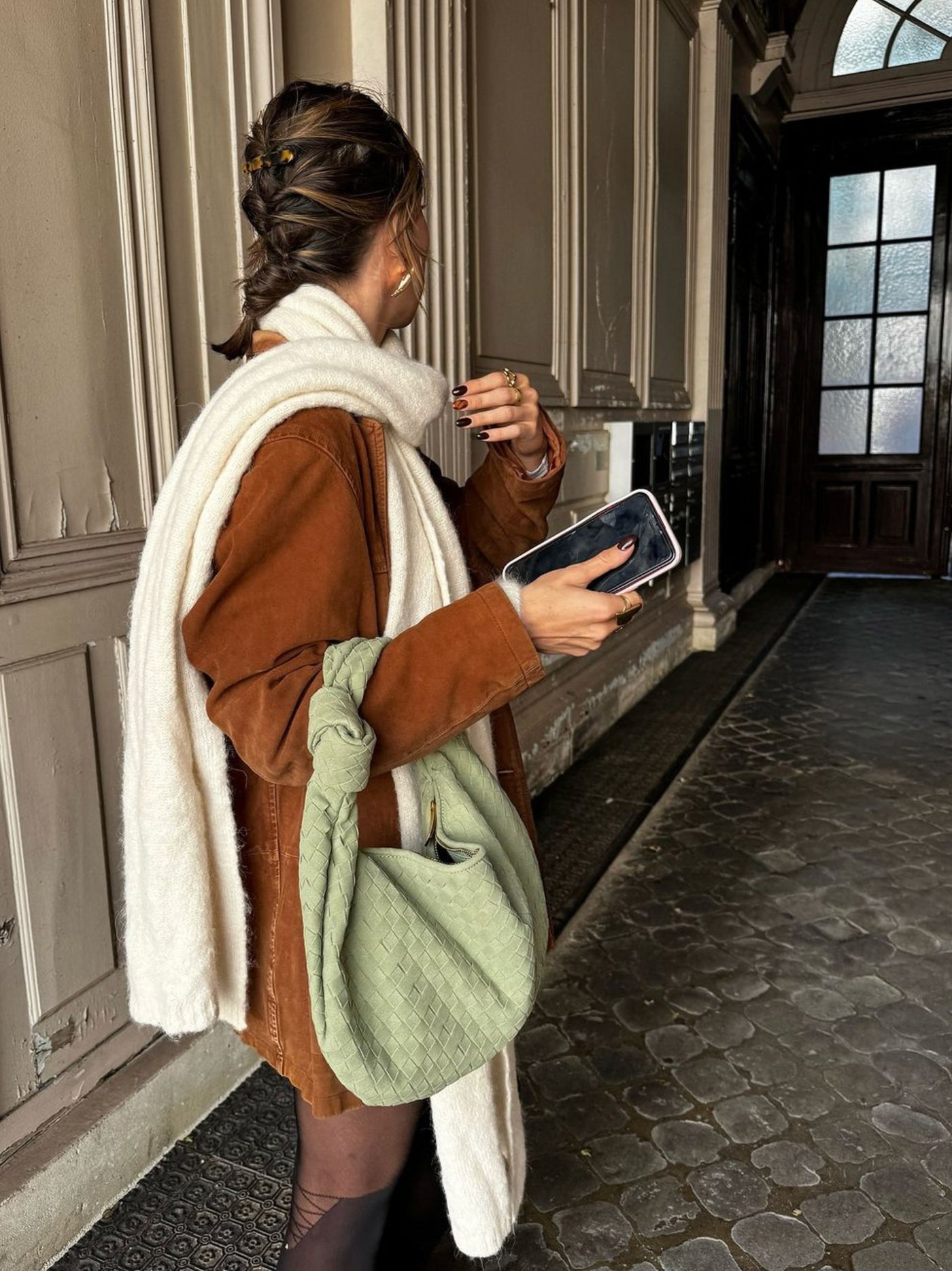 Elisa™ - Geknotete geflochtene mittlere Wildledertasche