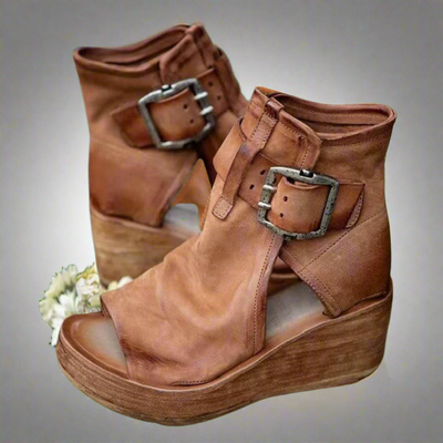 Claire | Leder-Sandalen mit handgefertigter Oberfläche