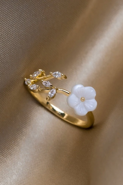 Elma™ - Blossom Ring
