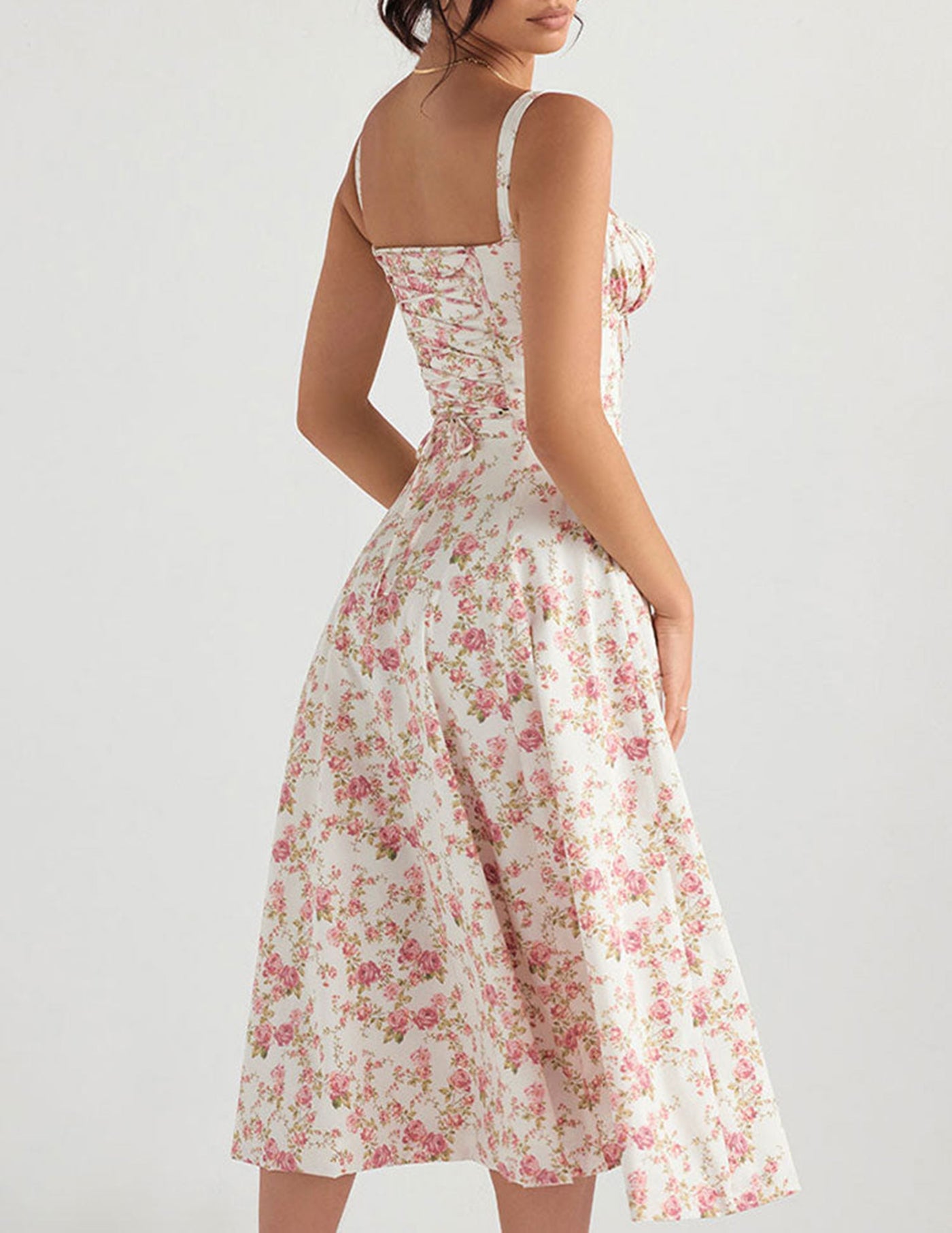 Flora™ - Taillenformendes Blumen-Sonnenkleid