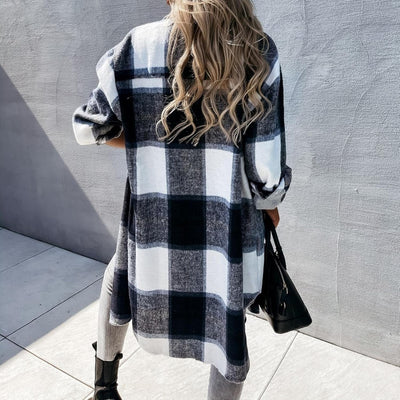 LUNA - elegante Karo-Strickjacke für Frauen