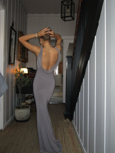Amira™ – Rückenfreies Maxikleid