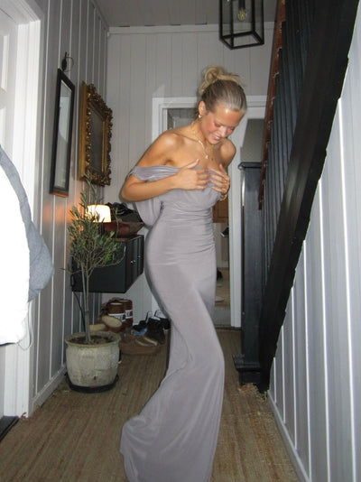 Amira™ – Rückenfreies Maxikleid
