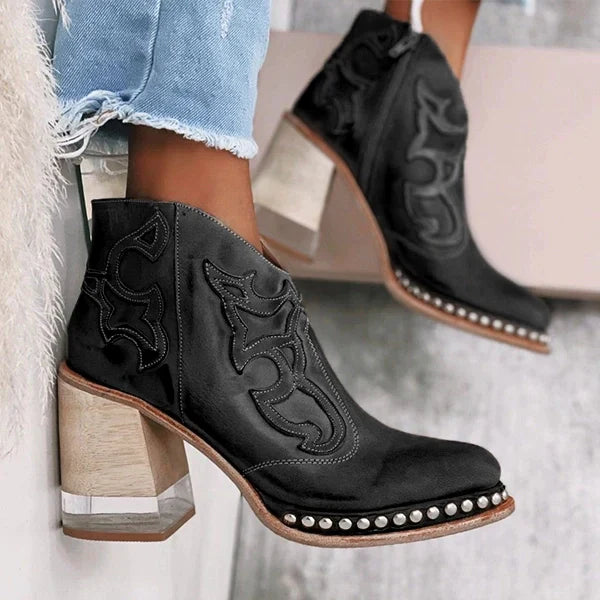 Sue™  - Norwich Bestickte Lederstiefel