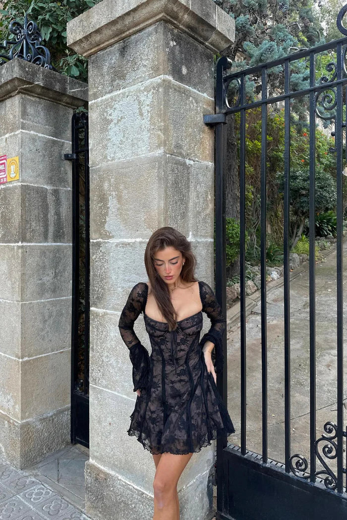 Amelie™ - Langärmeliges Minikleid aus Spitze