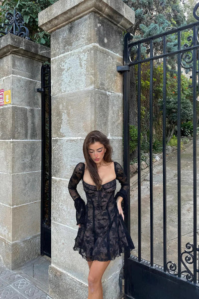 Amelie™ - Langärmeliges Minikleid aus Spitze