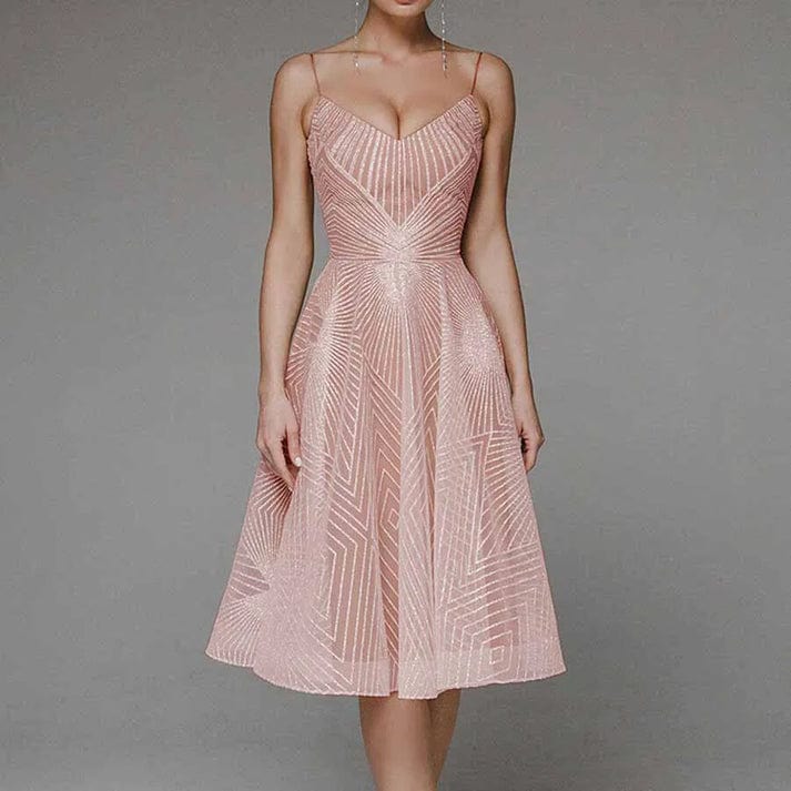 Lucie - Elegantes Kleid mit offenem Rücken