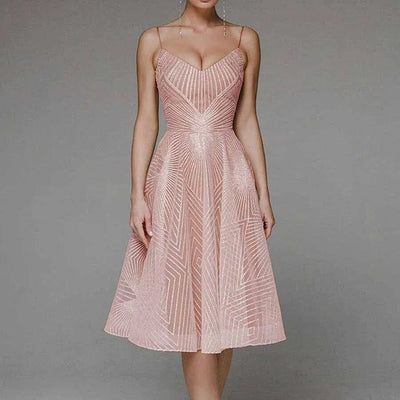 Lucie - Elegantes Kleid mit offenem Rücken