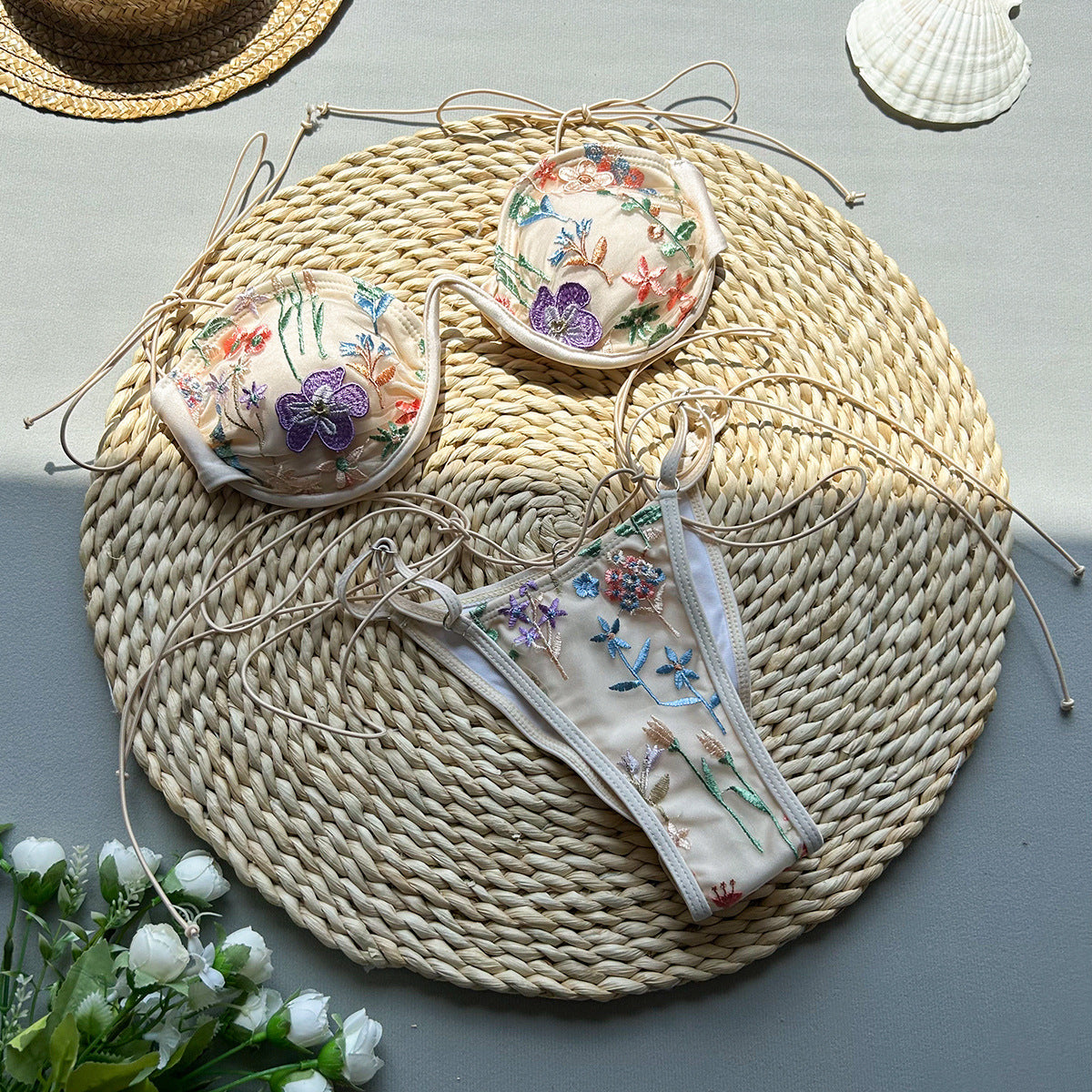 Nuria™ - Embroidery Split Badeanzug