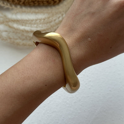 Evi™ - Irregular Luxus-Armband