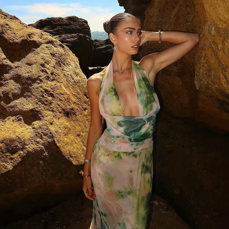 Emilia™ – Backless Halter Maxi Dress