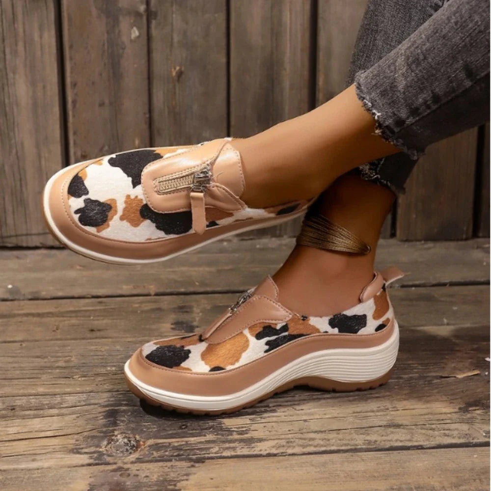Fiora Sneaker