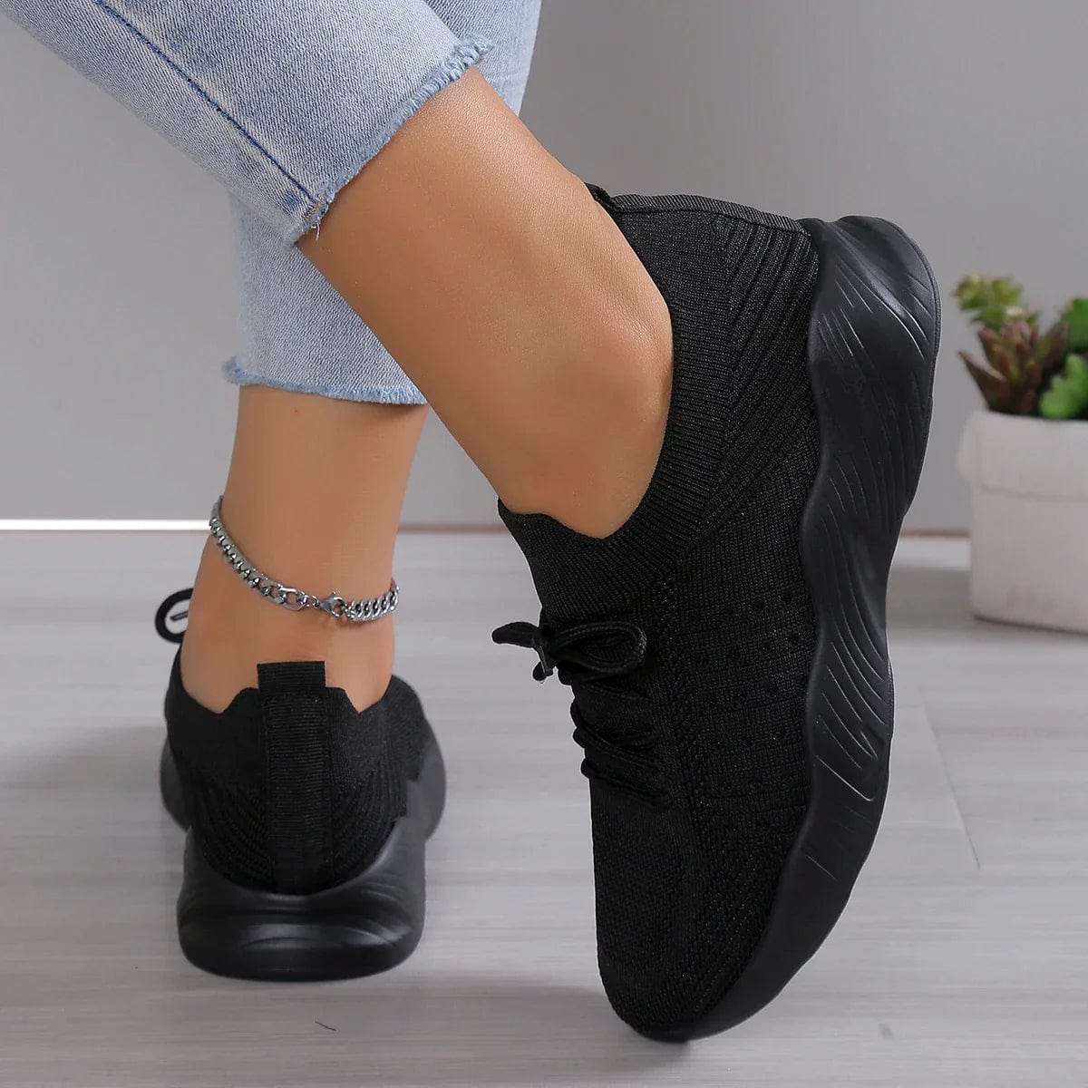 Soraya Sneaker