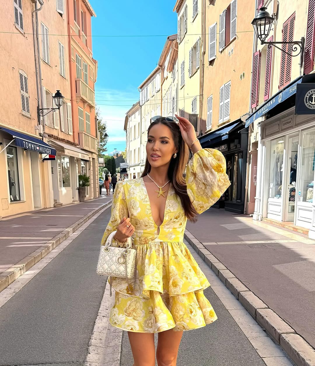 Annika™ - Geblümtes Rüschenkleid