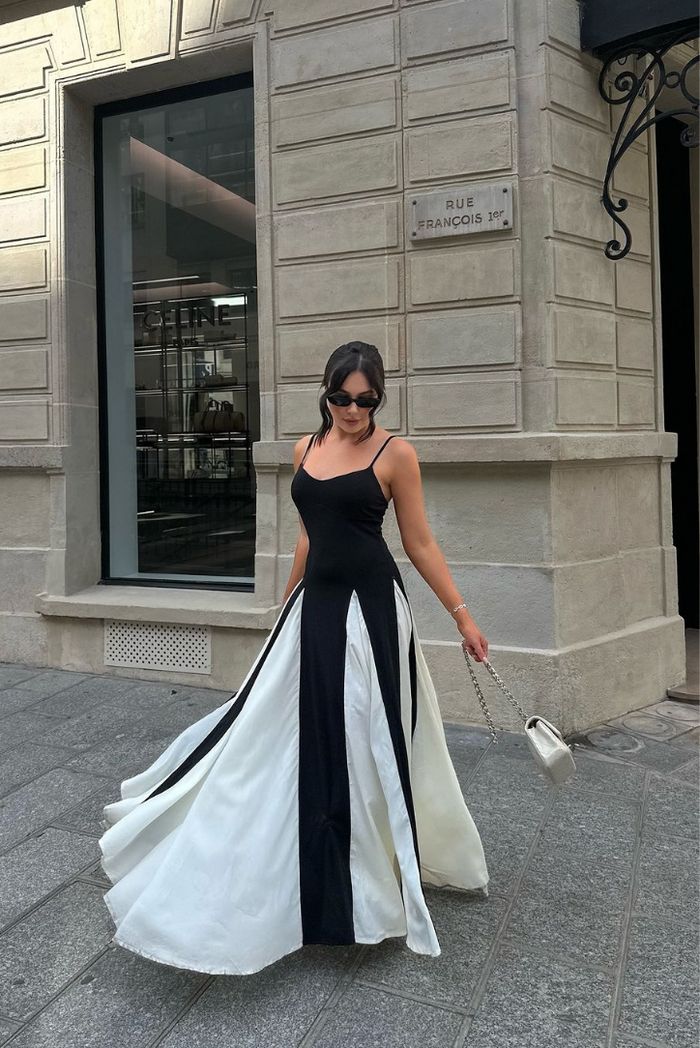 Amina™ - Getäfeltes Maxikleid