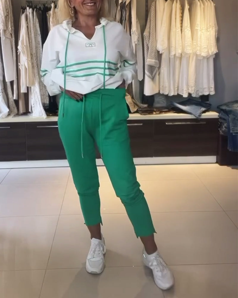 Mira - gestreifte Hose und Kapuzenjacke inklusive