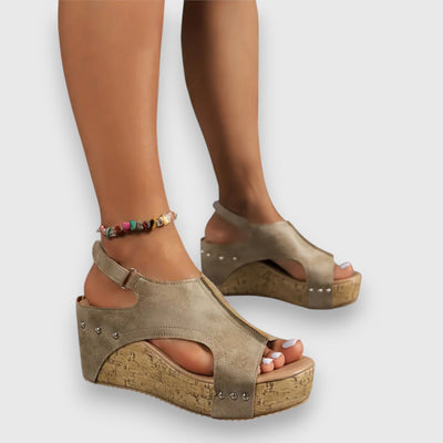 Mia – Vintage Plateau-Sandalen