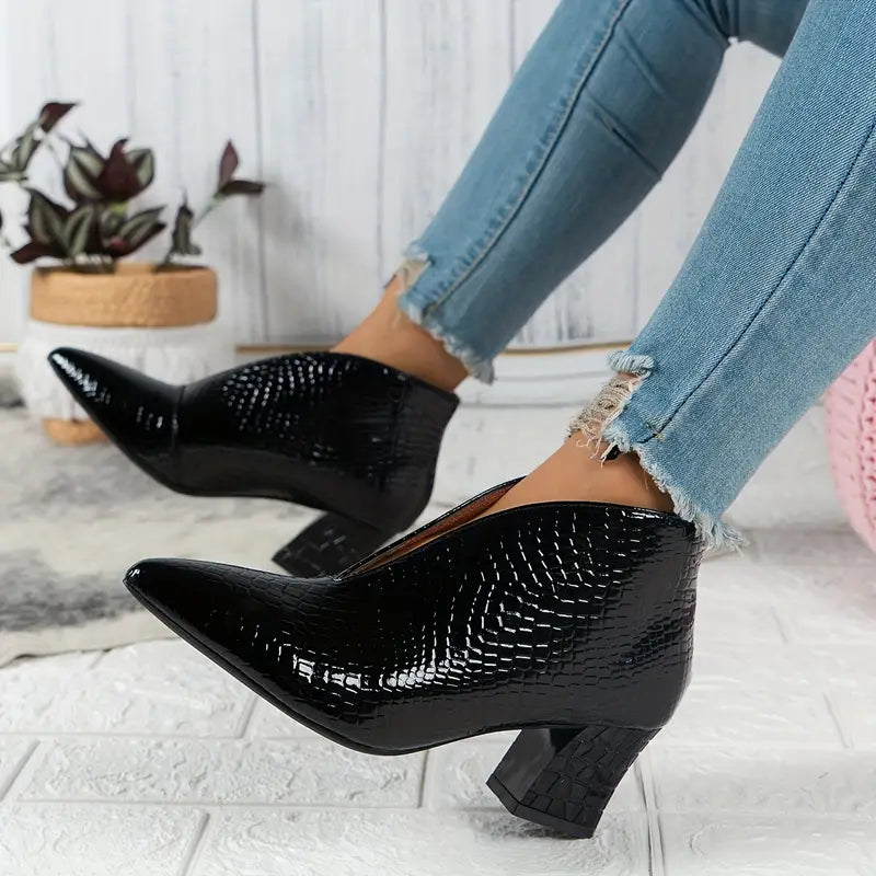 Iris™ - Damenstiefel mit spitzem Absatz