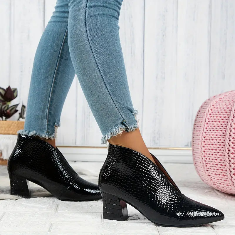 Iris™ - Damenstiefel mit spitzem Absatz