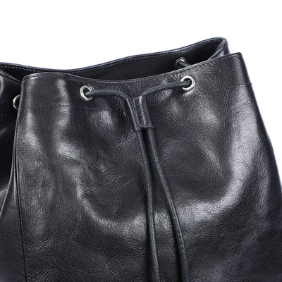 Bodo™ - Kleiner schwarzer Lederrucksack