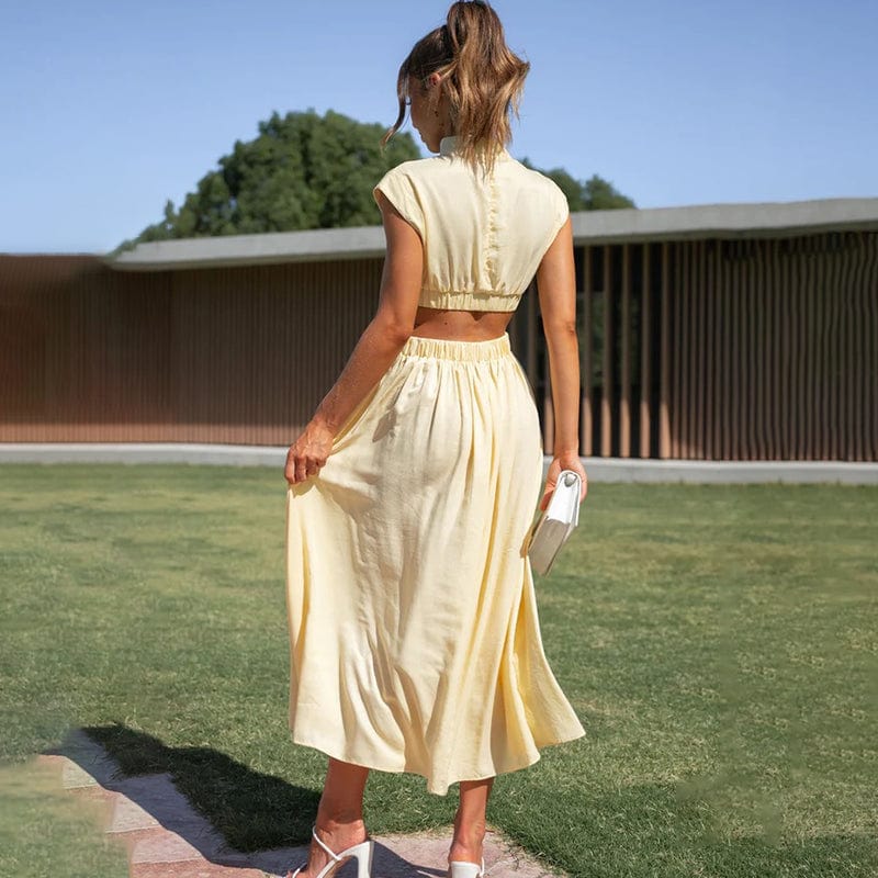 Diana™ - Plisseekleid mit hohem Kragen