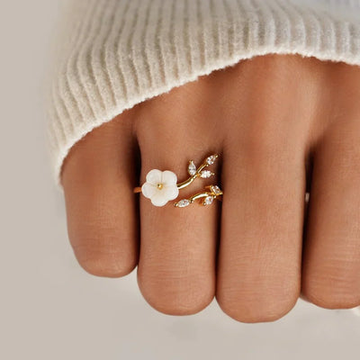 Elma™ - Blossom Ring