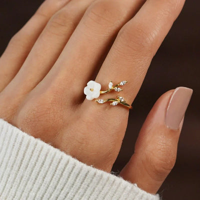 Elma™ - Blossom Ring